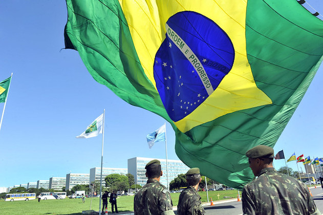 Ministério da Defesa: Dia da Bandeira Brasilien: Verteidigungsministerium: Tag der Flagge