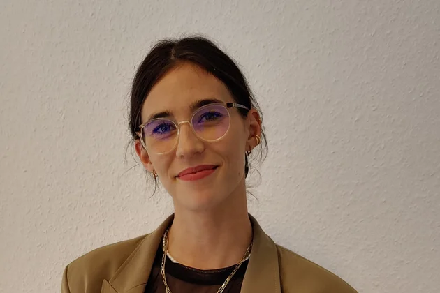 Porträt von Vivian Kluge.