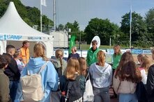 Schüler*innen beim Tag der Meeresschutzstadt.