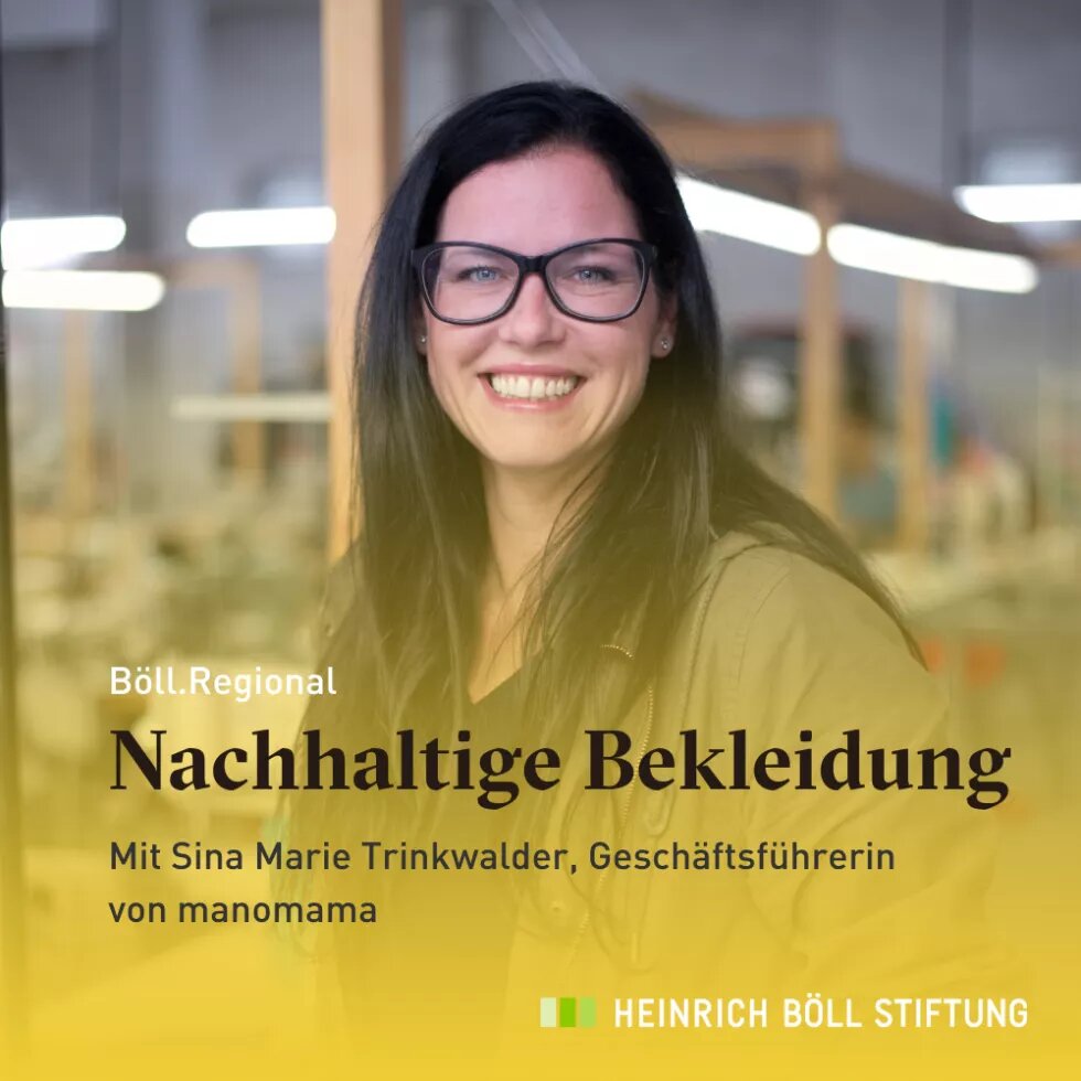 Sina Marie Trinkwalder, Geschäftsführerin von manomama, im Hintergrund ihre Produktion, für Böll.Regional: Nachhaltige Bekleidung